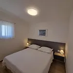 Aparthouse Bb Appartamento