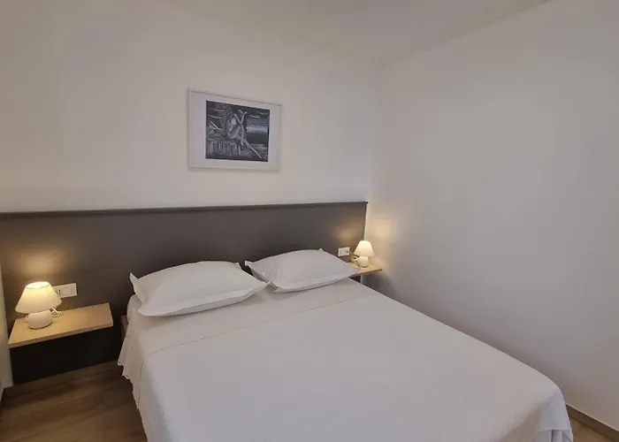 Aparthouse Bb