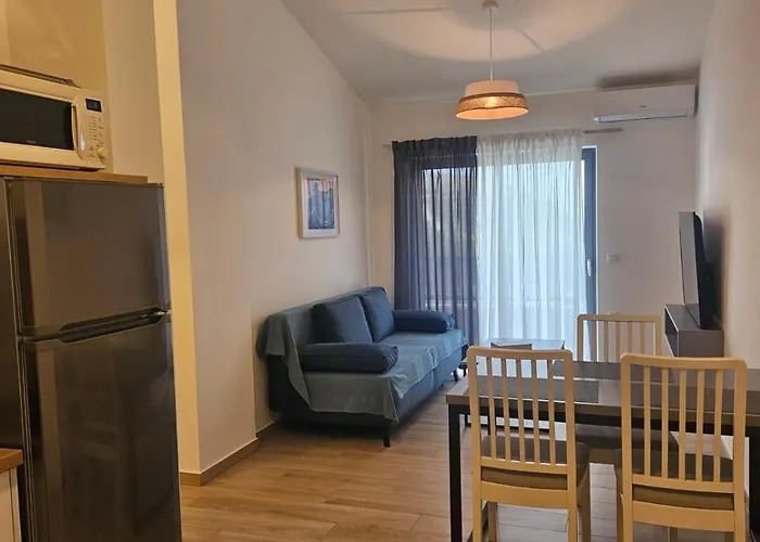 Aparthouse Bb アパート クラヴィツァ